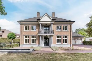 348m2 house to rent for 3500€/month in Hof, Bergeijk