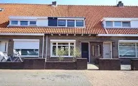 97m2 maison à louer pour 1500€/mois à Hondiusstraat 26, Terneuzen