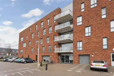 102m2 apartment to rent for 2095€/month in Moerasvaren 123, Utrecht