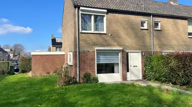 100m2 Haus zur Miete für 1450€/Monat in Kremersdreef 14, Maastricht