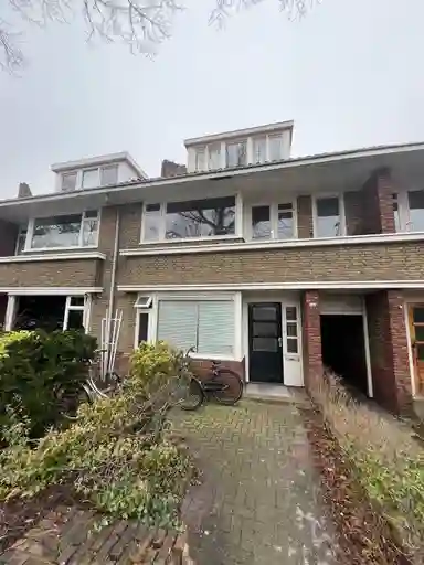 16m2 Kamer te huur voor 355€/maand in Leeuwerikstraat, Leeuwarden