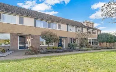 109m2 maison à louer pour 1845€/mois à Schumannstraat, Eindhoven