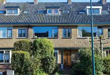 130m2 huis te huur voor 2475€/maand in Toorenveltstraat 14, Oegstgeest