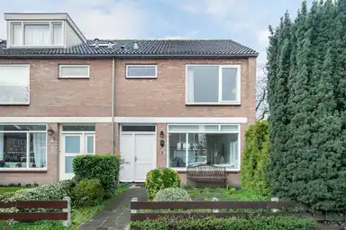 130m2 house to rent for 3250€/month in Else Mauhsstraat 1, Amstelveen