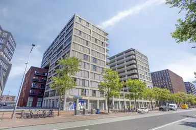 145m2 apartment to rent for 2735€/month in Purperhoedenveem 110, Amsterdam