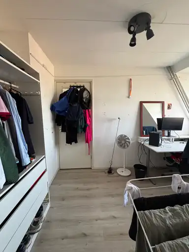 14m2 Chambre à louer pour 550€/mois à Oostsingel, Delft