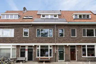 146m2 maison à louer pour 3750€/mois à Minervaplein 33, Utrecht