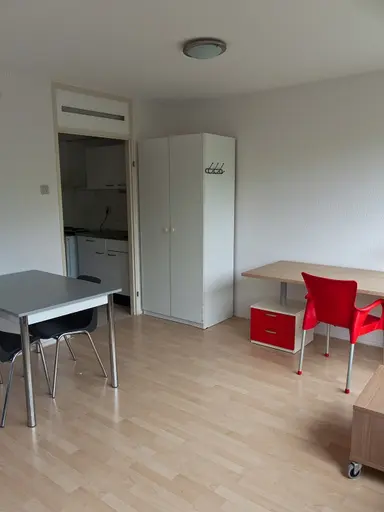 16m2 Zimmer zur Miete für 380€/Monat in Arubastraat 2, Delft