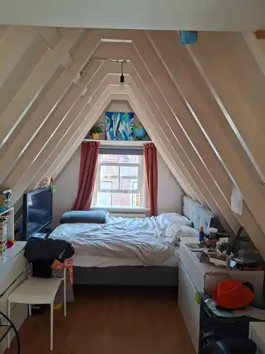 14m2 Chambre à louer pour 571€/mois à Kruisstraat, Leiden