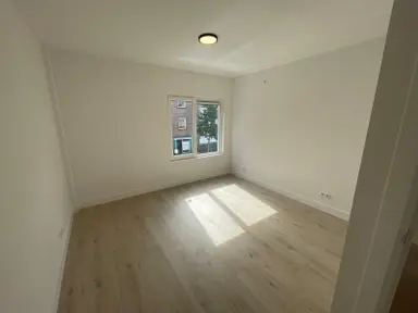100m2 Appartement te huur voor 2450€/maand in Pieter Floriszstraat, Alphen aan den Rijn