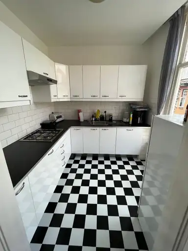 7.3m2 Chambre à louer pour 690€/mois à Haarlemmerstraat, Leiden