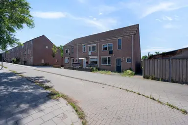 101m2 house to rent for 2100€/month in Hilversumpad 41, Almere