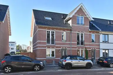 124m2 Haus zur Miete für 2750€/Monat in Fort Aalsmeerstraat, Weesp