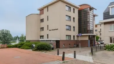 102m2 flat to rent for 1025€/month in Rederijkershof 16, Alkmaar