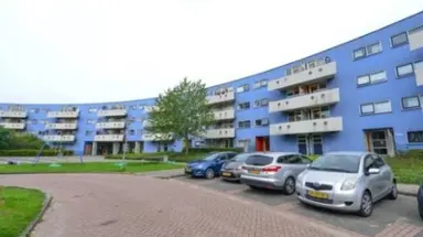 65m2 apartment to rent for 940€/month in Peter Sellershof 41, Almere