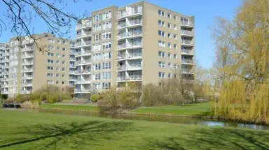 70m2 apartment to rent for 1025€/month in Rosa Spierlaan 13, Amstelveen