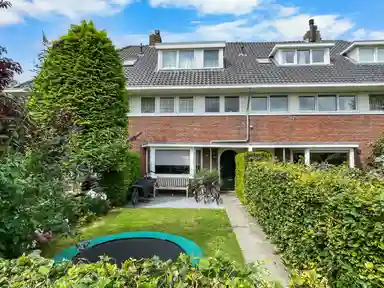 147m2 house to rent for 3100€/month in Heemskerklaan, Naarden