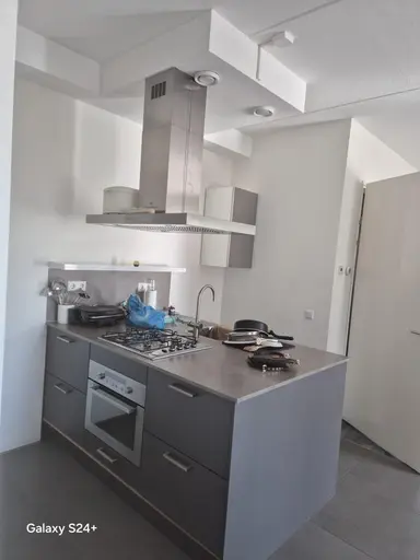 130m2 apartment to rent for 2030€/month in van Linden van den Heuvellsingel, Vlaardingen