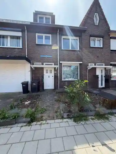 144m2 house to rent for 1495€/month in Eduard Wintgensstraat, Brunssum