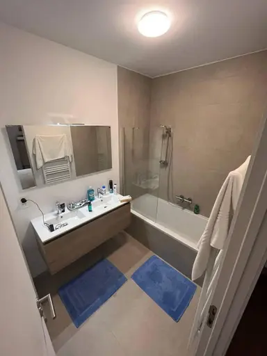 21m2 Chambre à louer pour 650€/mois à Groesbeekdreef, Amsterdam