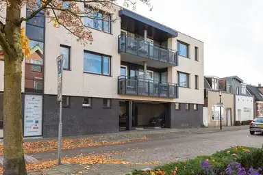 107m2 flat to rent for 1525€/month in Oude Molenweg 35, Hengelo