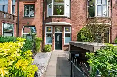 143m2 house to rent for 3100€/month in Mauritslaan 19, Rijswijk