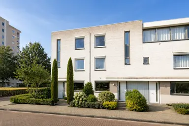 133m2 huis te huur voor 1825€/maand in Catharina van Renneslaan 69, Amstelveen