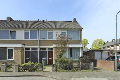m2 huis te huur voor 764.14€/maand in Doctor Poelsstraat 2, Oosterhout