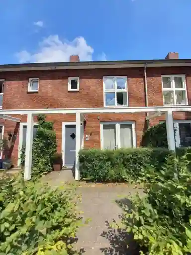 117m2 huis te huur voor 1050€/maand in Munsterkerk, Dussen