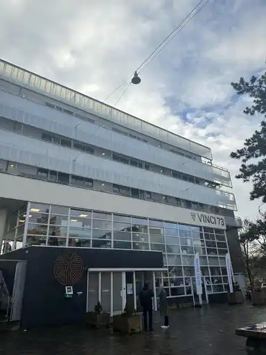 90m2 Appartement à louer pour 1750€/mois à Leonardo da Vinciplein, Haarlem