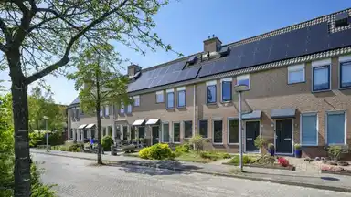 96m2 house to rent for 1473€/month in Friesewal, Huizen