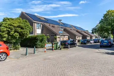 132m2 Haus zur Miete für 1540€/Monat in Kalundborgerf 15, Rotterdam