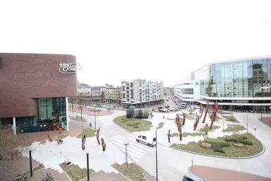 77m2 apartment to rent for 1800€/month in Boulevard 1945, Enschede