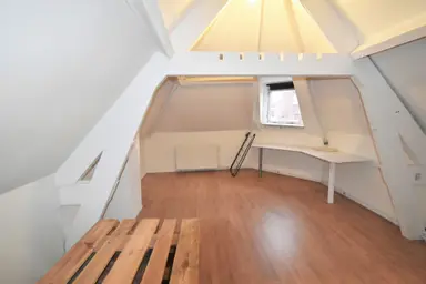 36μ² Δωμάτιο προς ενοικίαση για 774.58€/μήνα σε 2e Pijnackerstraat 30, Rotterdam