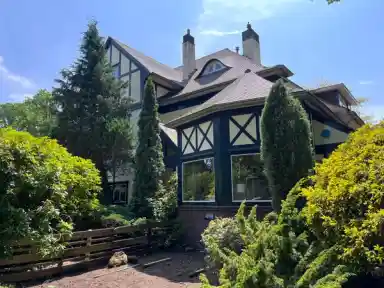 212m2 Haus zur Miete für 6750€/Monat in Nachtegaallaan, Wassenaar