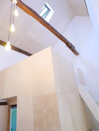 81m2 apartment to rent for 2393€/month in Looiersgracht, Maastricht