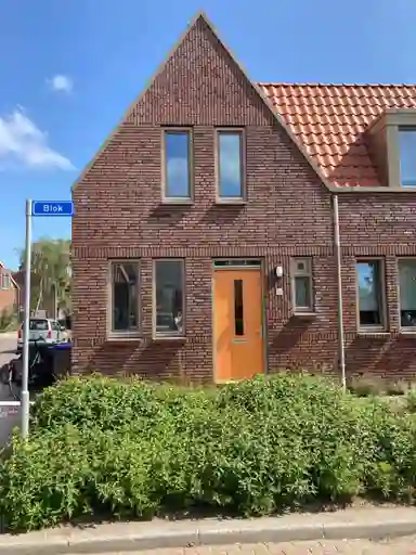 65m2 house to rent for 932.93€/month in Blok 26, Krommenie