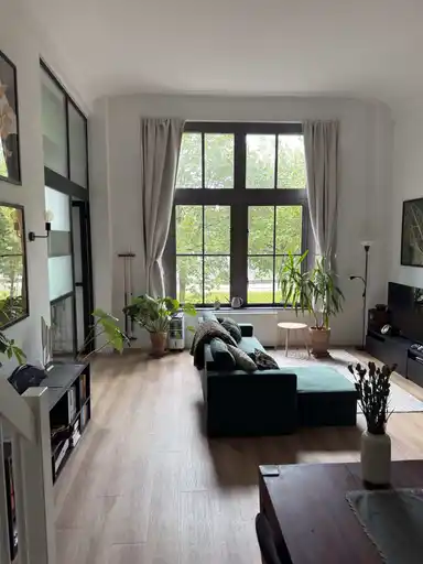 8m2 Chambre à louer pour 1050€/mois à Westzeedijk, Rotterdam