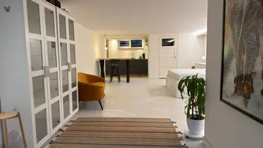 55m2 studio à louer pour 1400€/mois à Dorpsstraat, Noordwijk