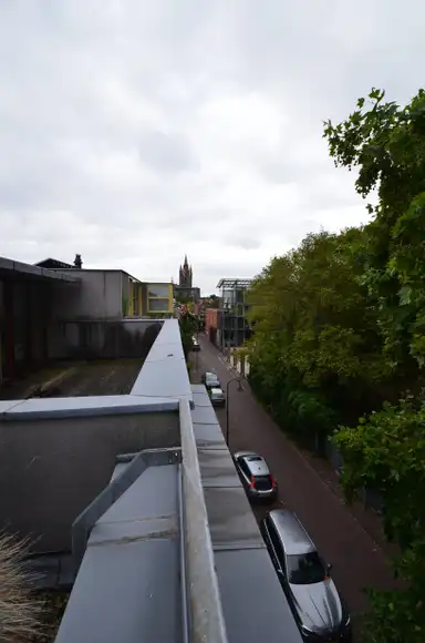 140m2 house to rent for 2450€/month in Schutterstraat, Delft