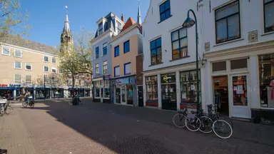 m2 apartment to rent for 1075€/month in Brabantse Turfmarkt, Delft