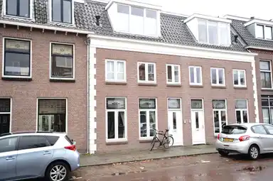 m2 flat to rent for 1250€/month in Rotterdamseweg 7, Delft