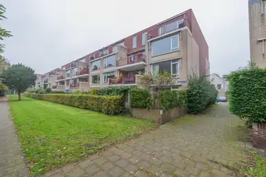 100m2 Appartement à louer pour 2685€/mois à Zadelmakerslaan 84, Haarlem