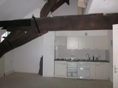 90μ² Διαμέρισμα προς ενοικίαση για 1200€/μήνα σε Rechtstraat, Maastricht