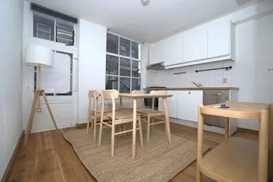 122m2 Appartamento in affitto per 1925€/mese a Kerkstraat 10, Delft