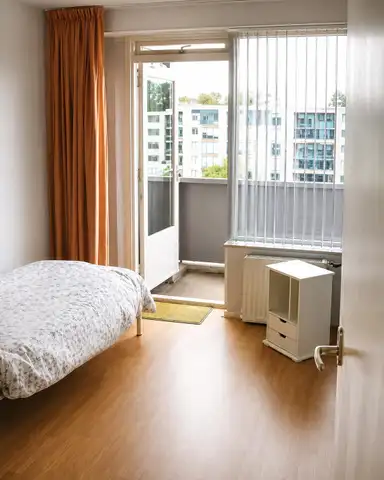 16m2 Zimmer zur Miete für 560€/Monat in Rinze Koopmansstraat, Rotterdam