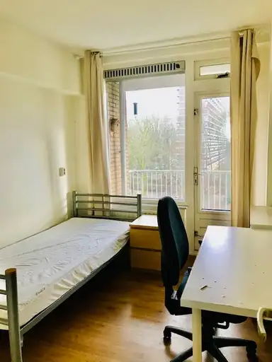 10m2 Zimmer zur Miete für 650€/Monat in Edmond Hellenraadstraat, Rotterdam