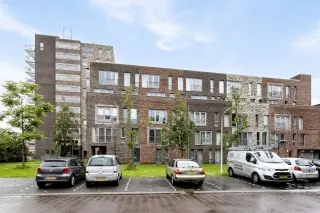 213m2 apartment to rent for 2750€/month in Bermuda, Zaandam