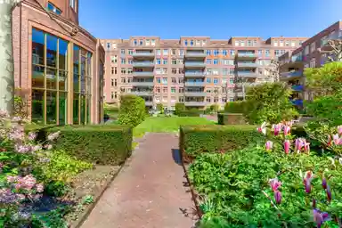 94m2 Appartamento in affitto per 1832€/mese a Louise Henriëttestraat 103, The Hague