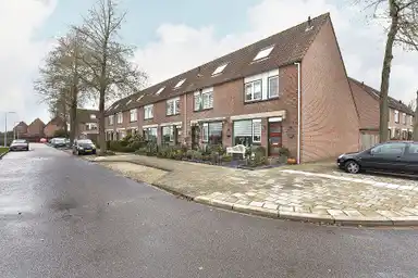 97m2 house to rent for 1495€/month in Kuinderbos 97, Hoofddorp